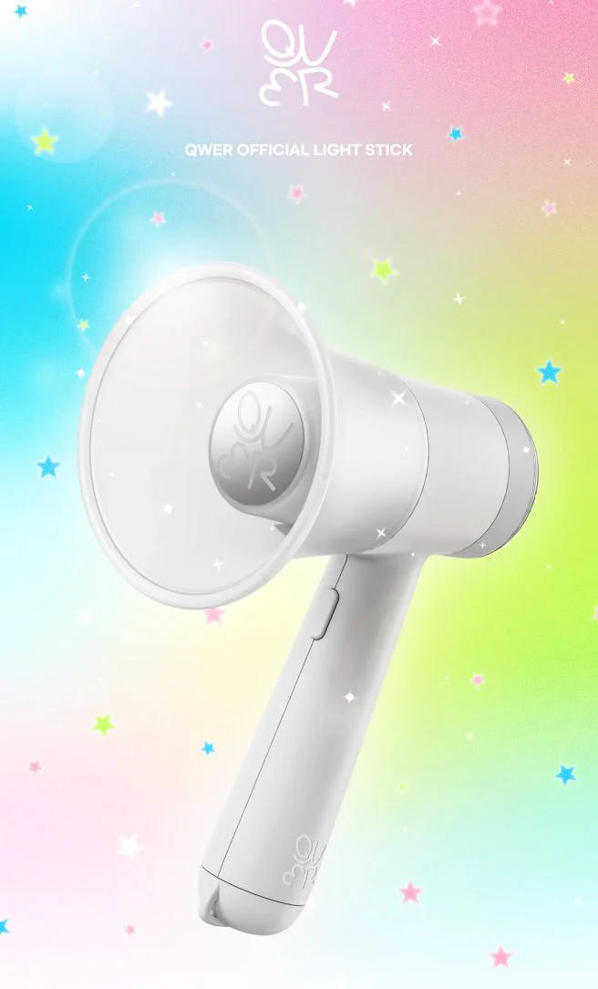 QWER - OFFICIAL LIGHT STICK - Image 2